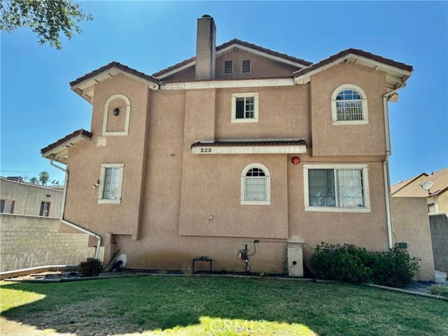 223 North Olive Avenue