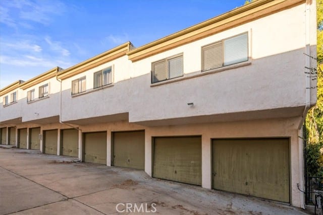 5322 Colodny Drive