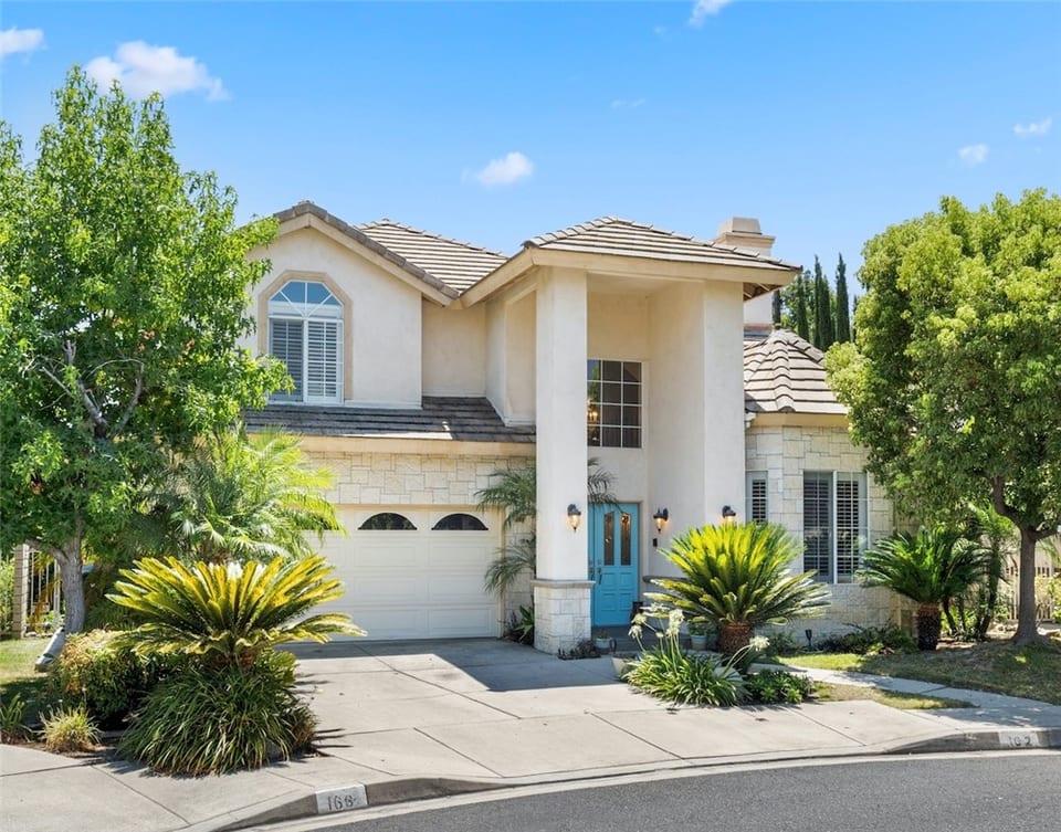 162 Country Oaks Circle