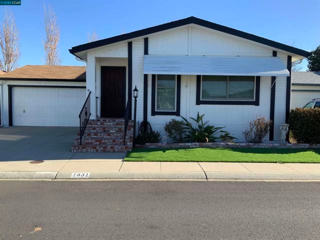 1831 Geneva Ln.