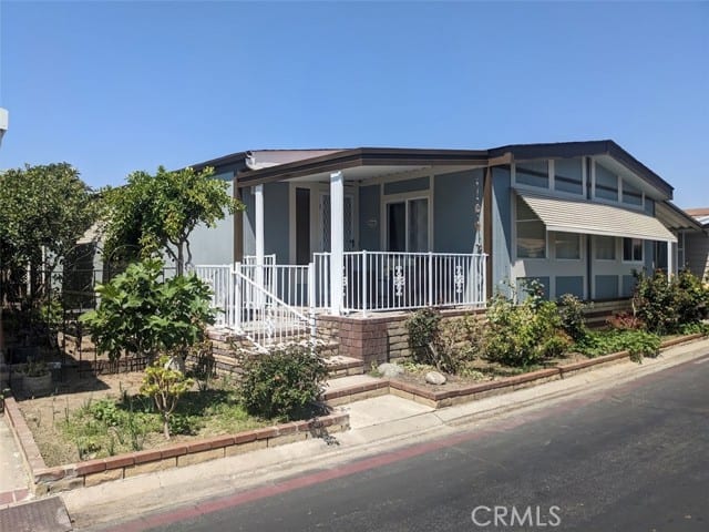 1919 West Coronet Avenue