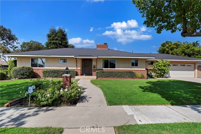 1265 East Live Oak Drive