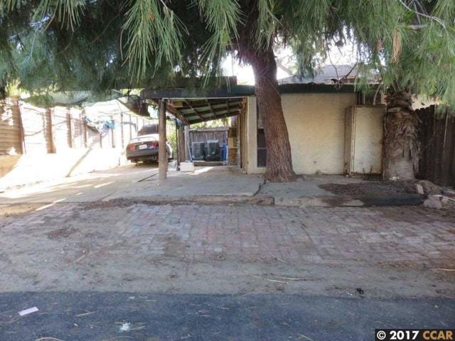 1920 Phillips Ln