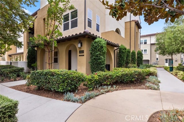 2422 South Tapestry Way