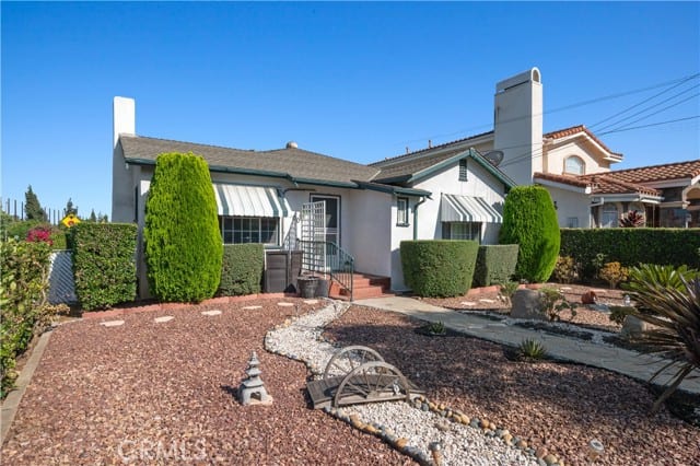 600 South Sierra Vista Avenue