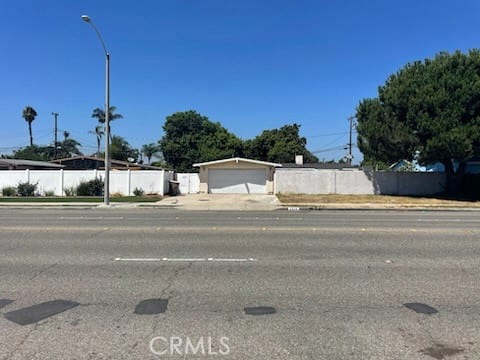2435 West Broadway