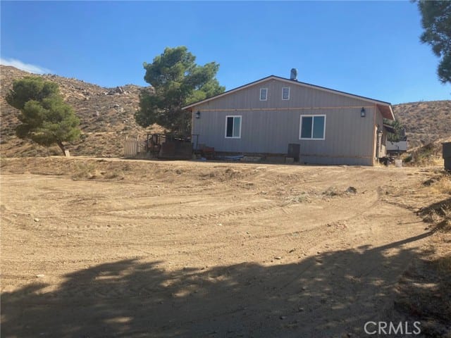24207 Cascade Trail