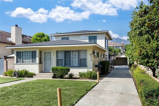 33 El Dorado Street