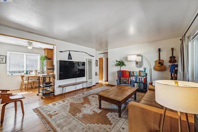 1361 Versailles Ave