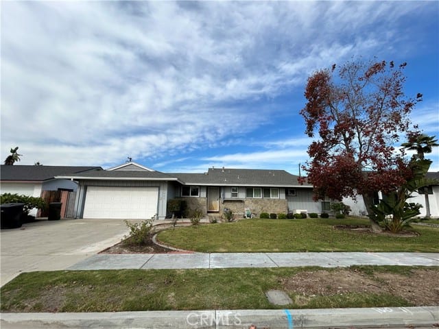 2405 East South Redwood Drive