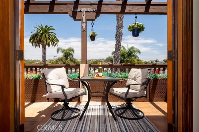 1520 North El Camino Real