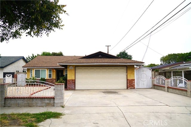 140 South Topanga