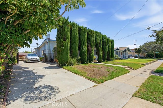 818 South 6th