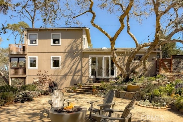 2911 Ernest Place