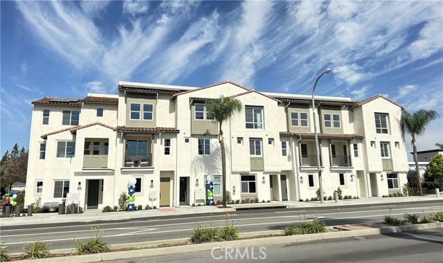 685 South Brea Boulevard