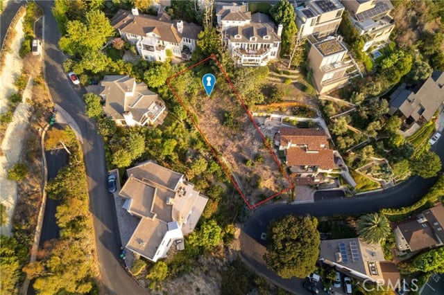 2058 Crestview Drive