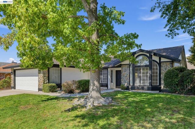 2921 Meadow Hawk Way