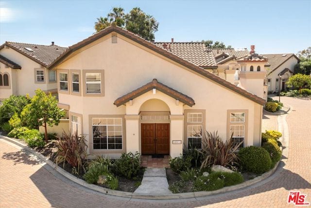 1256 Cravens Lane