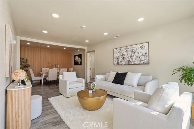 1776 South Carnelian