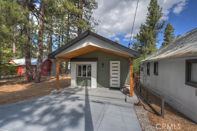 40166 Esterly Lane