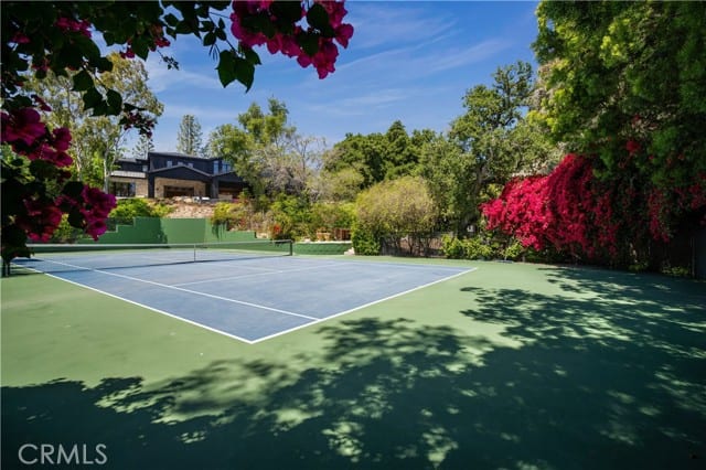 24341 ROLLING VIEW Road