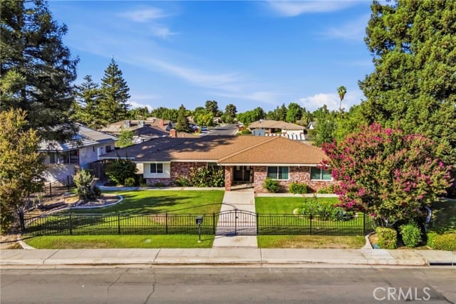 7412 Olive Drive