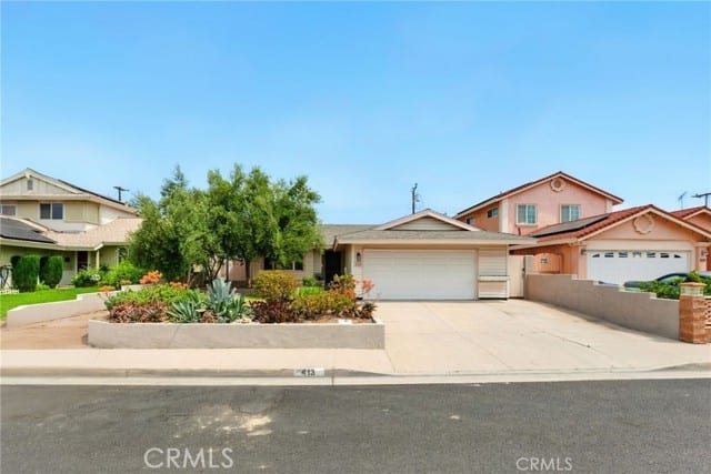 413 East Bradrick Drive