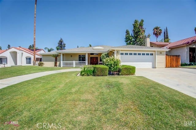 9708 White Oak Drive