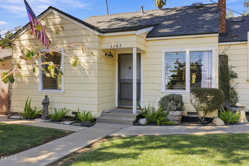 1303 Cruzero Street