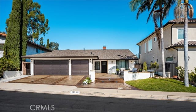 19931 Crestknoll