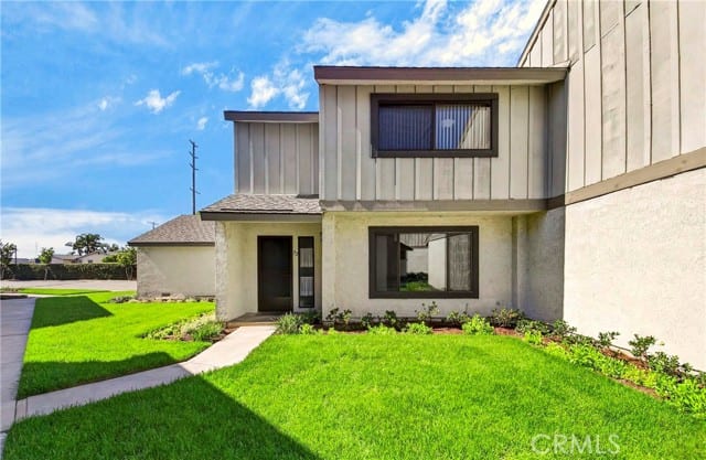 1455 West Cerritos Avenue