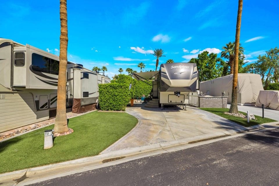 69411 Ramon Road