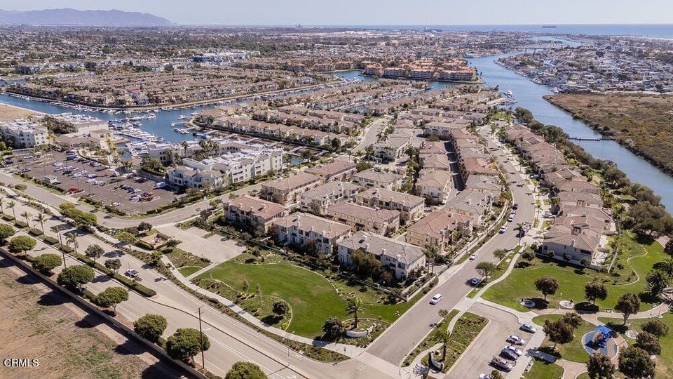 1212 Bayside Circle