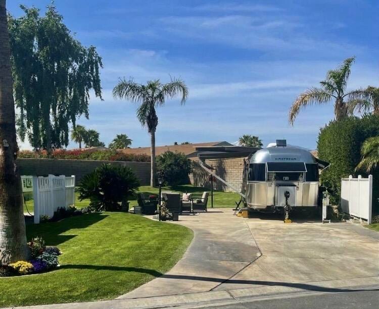 69411 Ramon Road