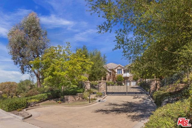 710 Rancho Dos Vientos Drive