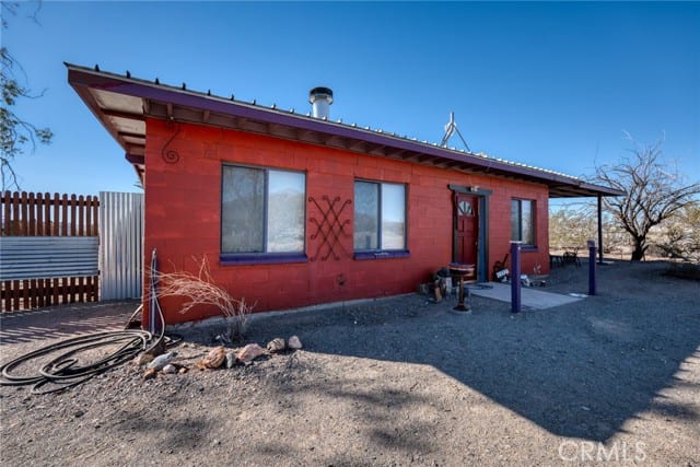 85927 Eddie Albert Road