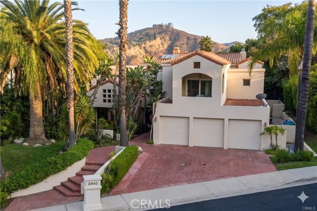 24142 Park Riviera