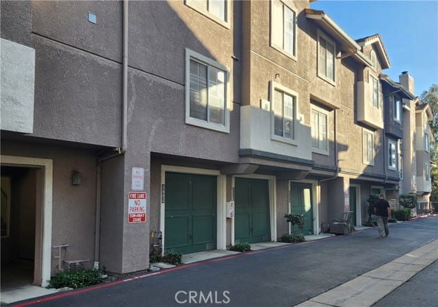 3402 Holly Grove, Westlake Village, CA 91362