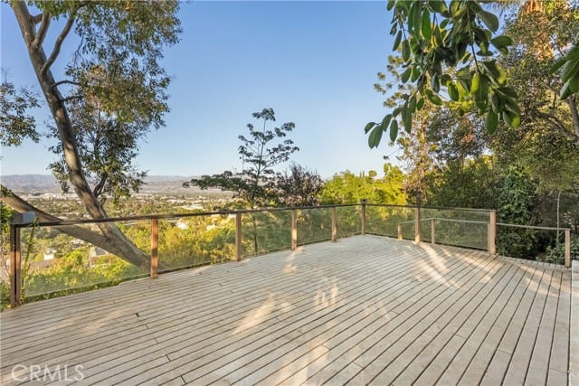 11400 Laurelcrest Drive