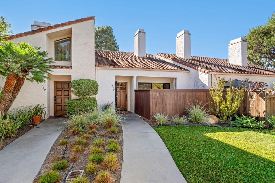 240 Reef Court