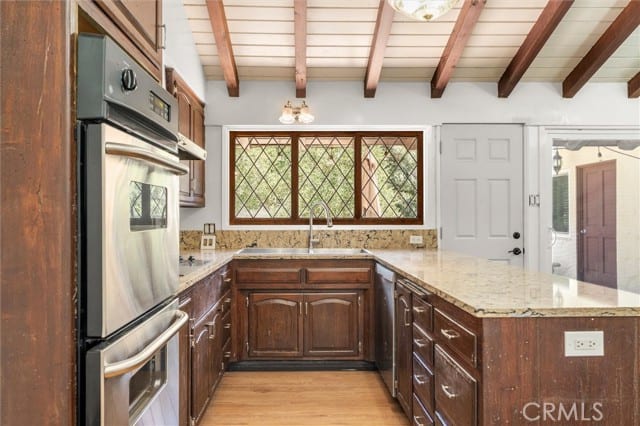 736 Crater Oak Drive, Calabasas, CA 91302